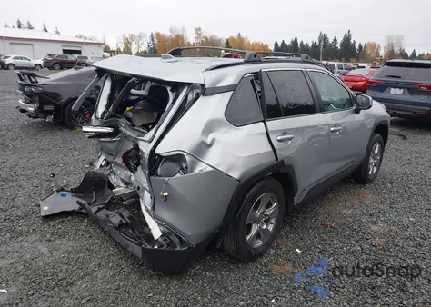 2024 Toyota Rav4 Hybrid Xle z USA, uszkodzony, nr VIN 2T3RWRFV2RW212775